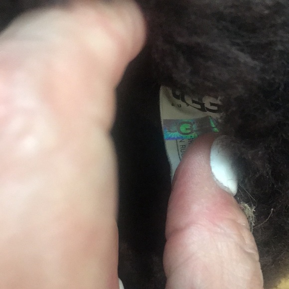 - Authentic UGGs Worn one season - Picture 6 of 7